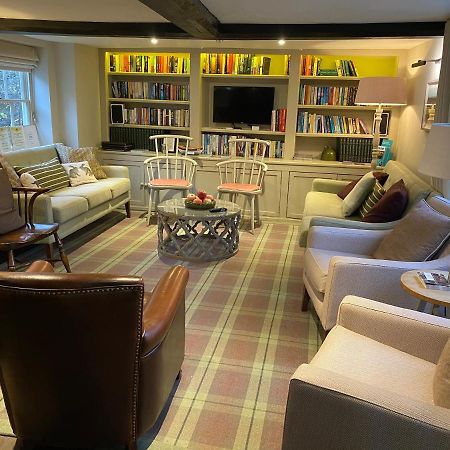 The Three Hills Hotel Bartlow ภายนอก รูปภาพ